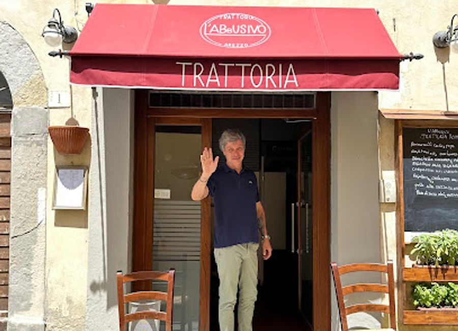 Experience authentic Tuscan cuisine at Trattoria l'ABbUSIVO in Arezzo – where every dish is crafted with love and tradition.