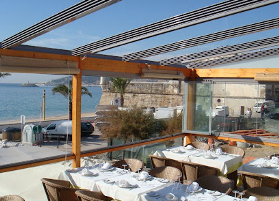 Discover exceptional seafood dining at O Velho e o Mar in Sesimbra, where culinary tradition meets stunning ocean views.