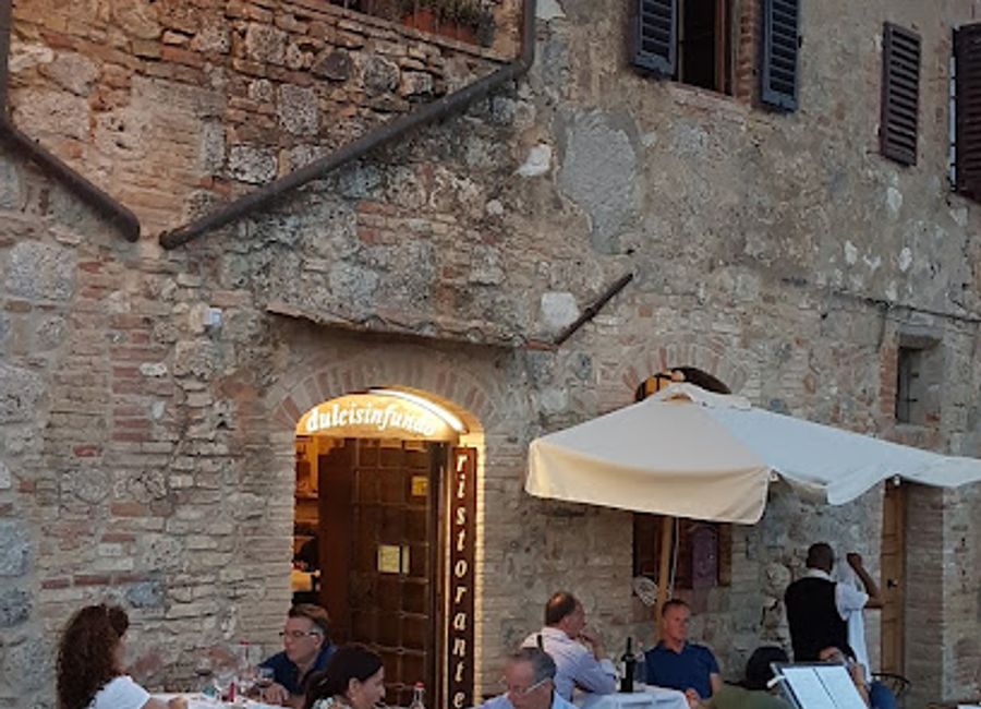 Discover authentic Tuscan flavors at Dulcis in Fundo in San Gimignano – where tradition meets culinary excellence.