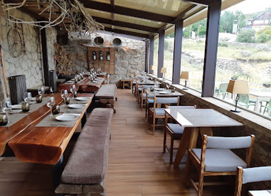 Discover the exquisite flavors of Portugal at Puro in Cortes do Meio - where tradition meets innovation in every dish.