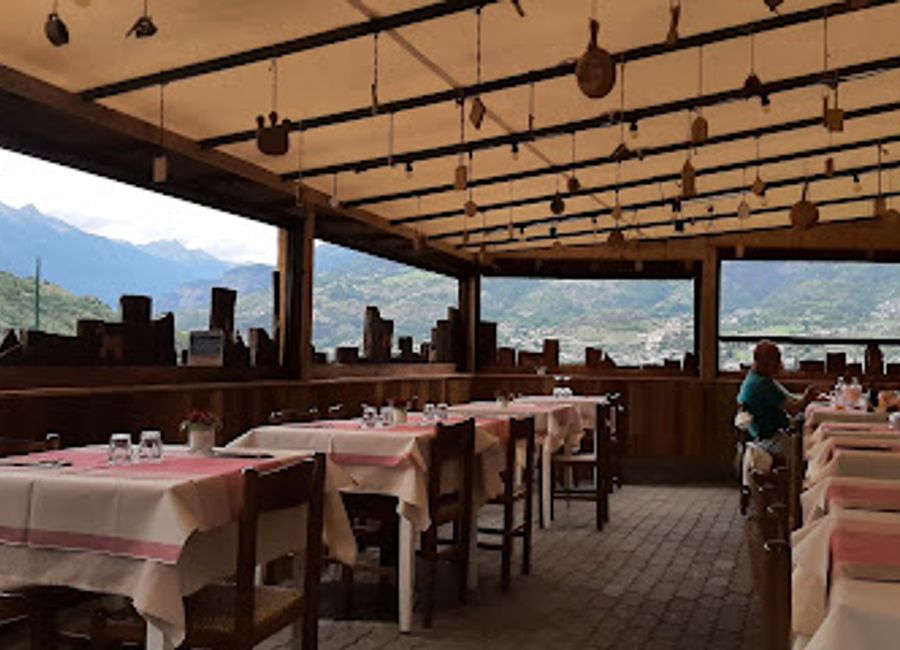 Experience authentic Italian alpine cuisine at Old Grizzly in Aosta Valley - where every dish tells a story.