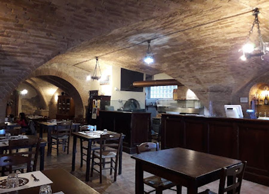 Experience authentic Italian cuisine at Al Mangiar Bene in Perugia - where tradition meets flavor in every dish.