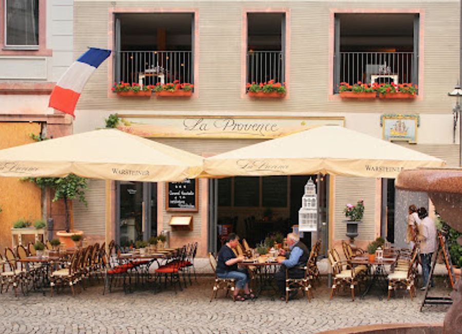 Savor authentic German cuisine at Lerchennest Leipzig – where tradition meets taste in a cozy café setting.
