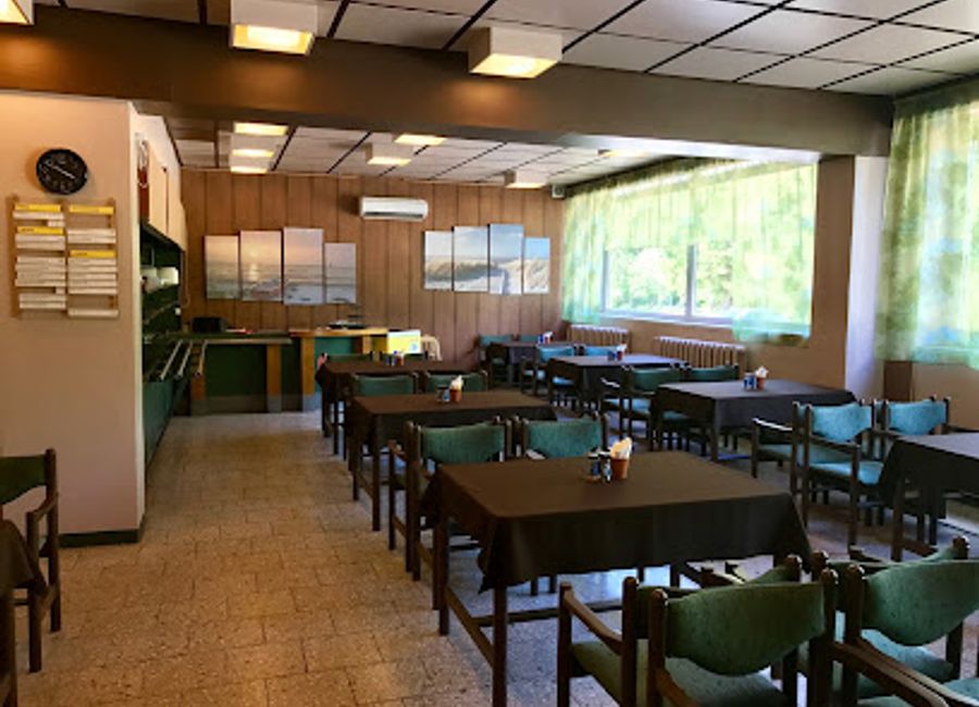 Experience authentic Estonian cuisine at Söökla Sõnajala in Kärdla—where local flavors meet warm hospitality.