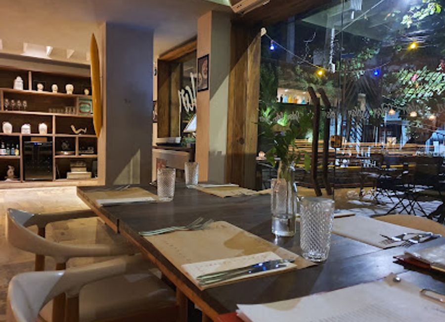 Experience authentic Bahian flavors at Solar Gastronomia in Rio Vermelho, where traditional cuisine meets modern culinary artistry.