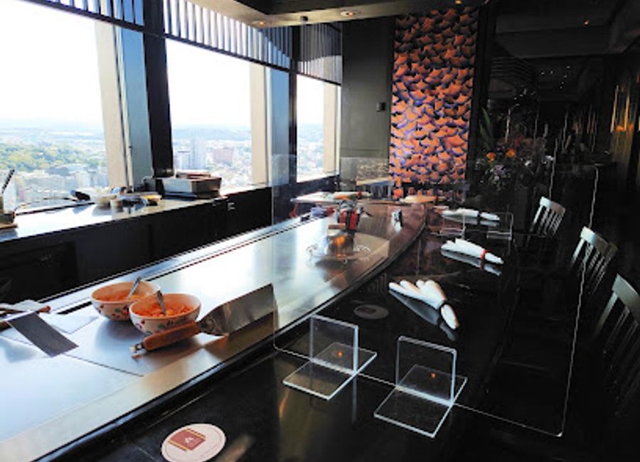 Discover an unforgettable Teppanyaki dining experience at Icho in Kanazawa's Hotel Nikko—where flavors meet artistry against stunning city views.