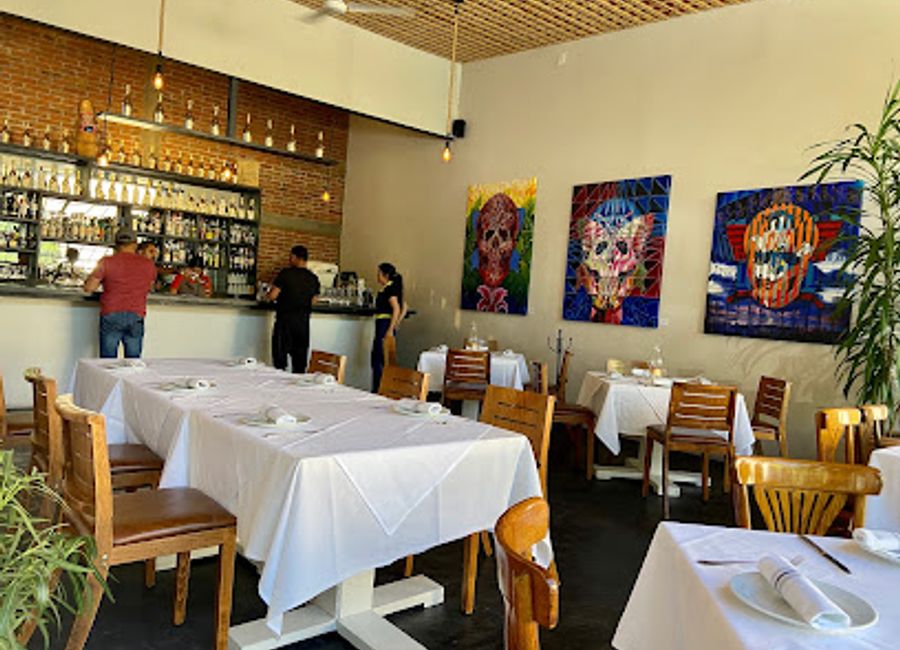 Discover delicious breakfast delights at Mi Bistro 300 in San Miguel de Allende—where local flavors meet modern cuisine.