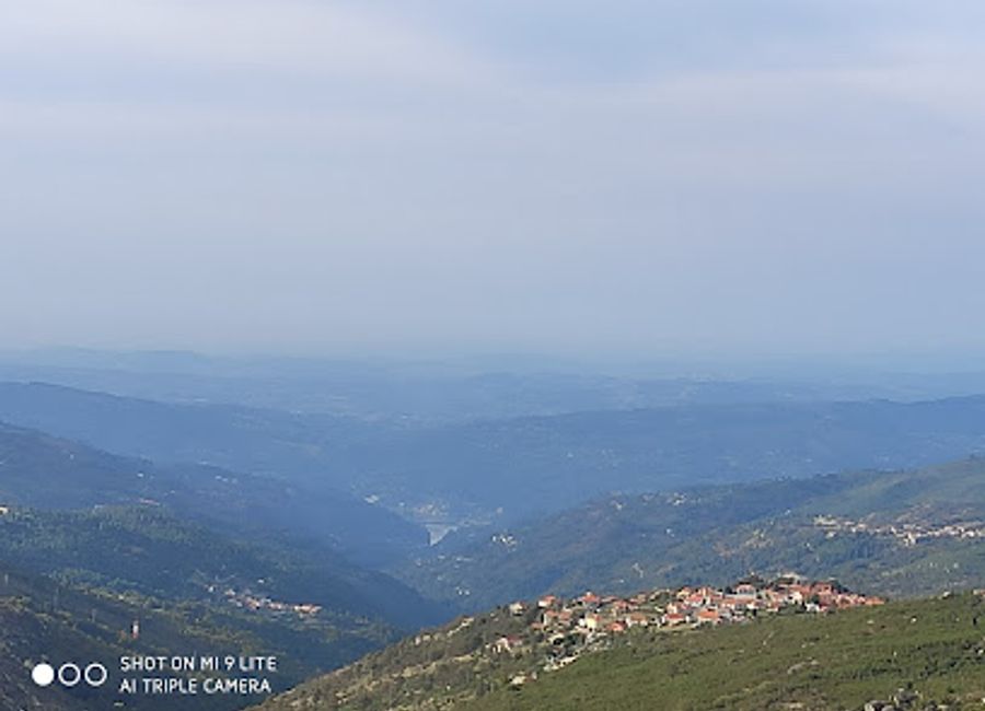 Discover authentic Portuguese cuisine at Estrela da Serra in Ester – where tradition meets flavor in a cozy setting.