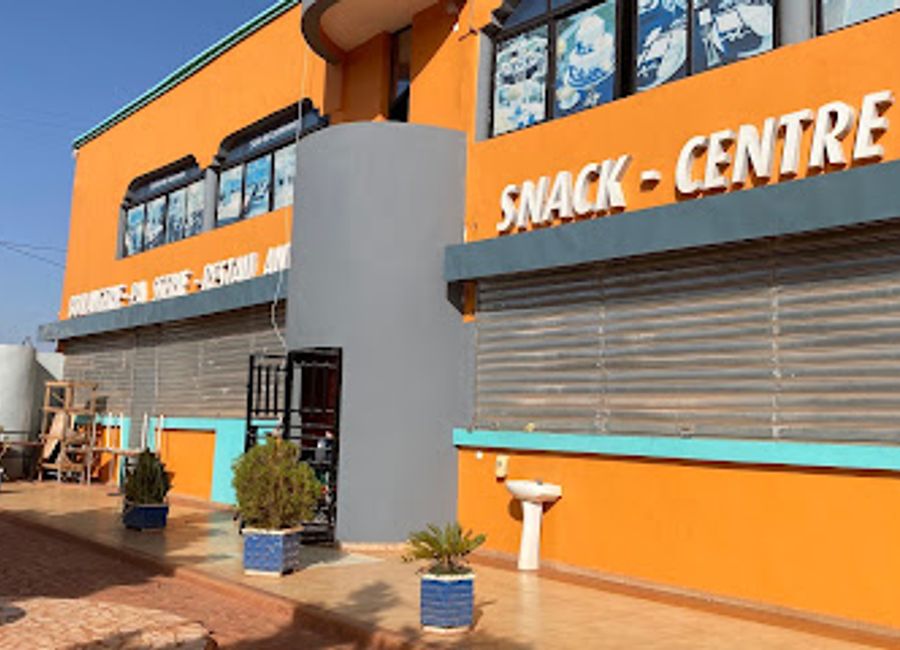 Discover authentic Malian cuisine at Zeina Café in Sevare - where local flavors meet warm hospitality.