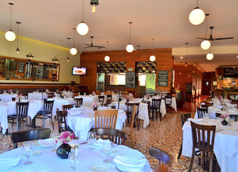 Experience the rich culinary tradition of Oaxaca at Tr3s 3istro Restaurant & Oyster Bar, where every dish tells a story.