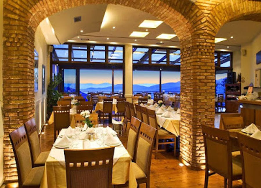 Experience authentic Greek flavors at Epikouros Restaurant in Delphi, where culinary tradition meets stunning scenery.