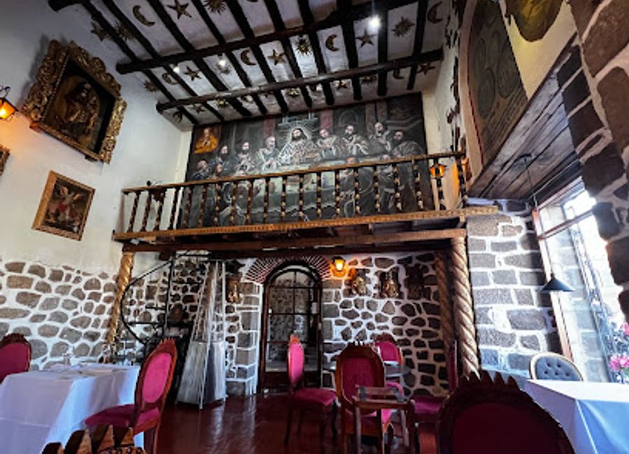 Discover the essence of Peruvian cuisine at Artisano Regocijo Restaurant in Cusco’s lively Plaza Regocijo.