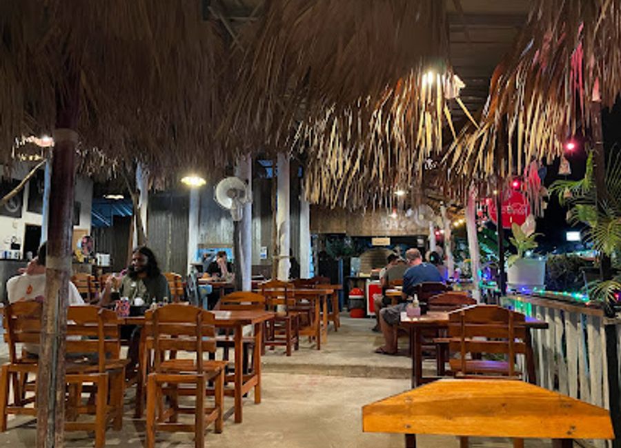 Experience exquisite Italian and Thai cuisine at Chao Italian Ristorante Pizzeria and Thaifood in Khao Sok – where flavors come alive.