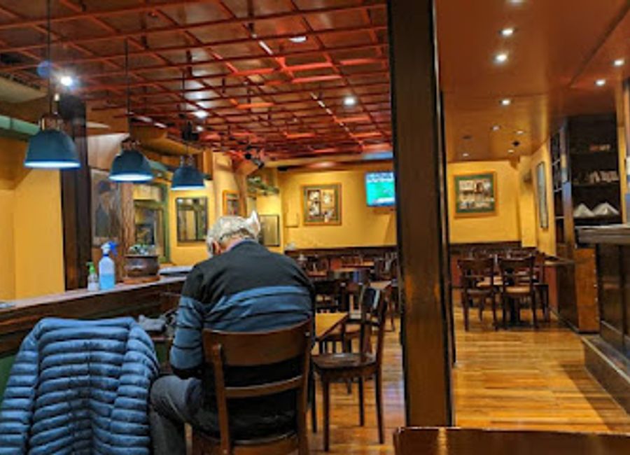 Discover Van Gogh Café: A delightful fusion of art and culinary excellence in the heart of Salta.