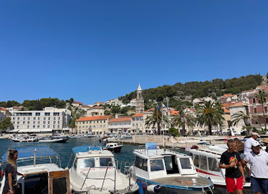 Discover Dalmatino: A culinary haven in Hvar serving authentic Mediterranean delights with stunning views.