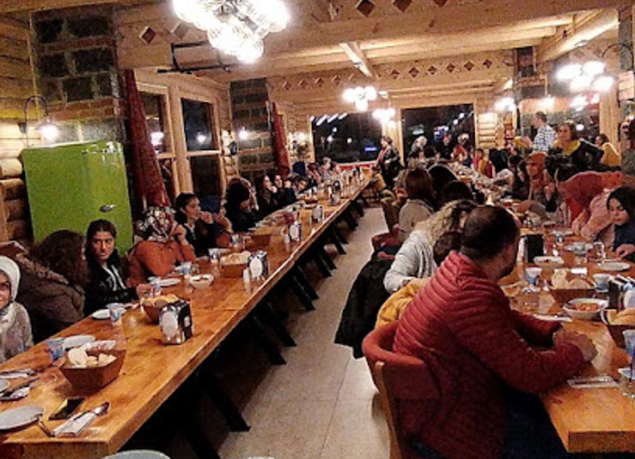 Experience the best of Rize with exquisite dining and luxurious suites at Kaçkarsan Wood Palace Restaurant.