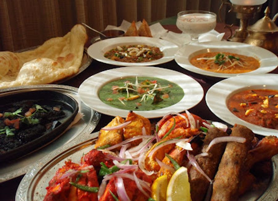 Experience the vibrant flavors of India at Mughal Indian Restaurant & Bar in Kyoto – a haven for food lovers seeking authentic South Asian cuisine.