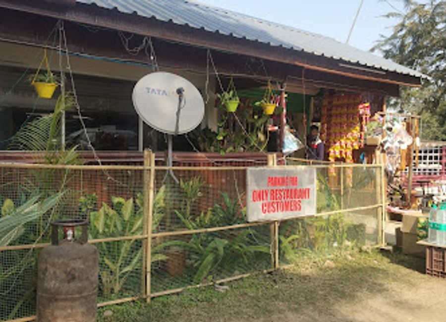 Experience the flavors of India and China at Maihang Restaurant, perfectly located near Kaziranga National Park amidst breathtaking natural beauty.