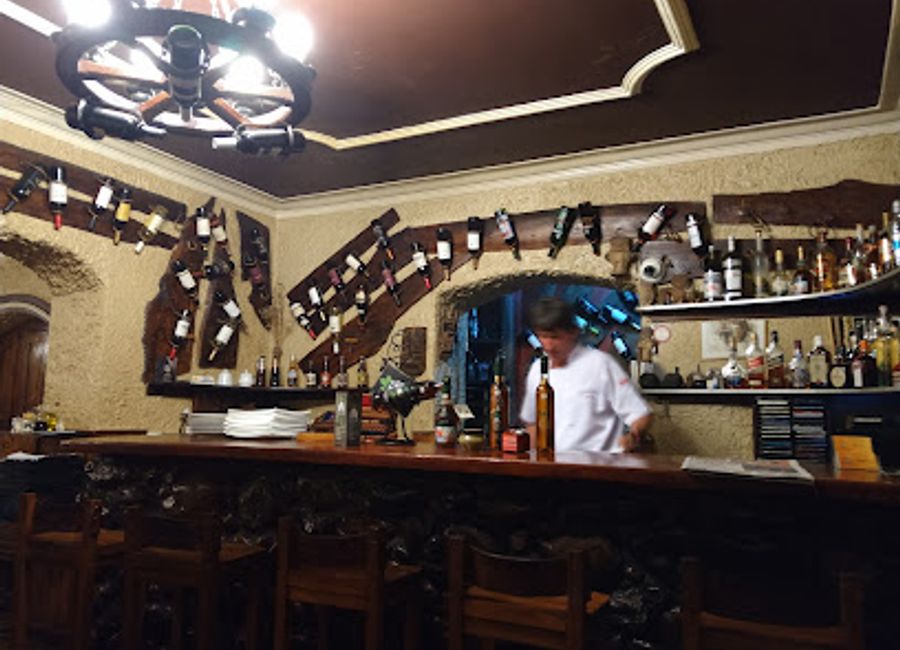 Discover authentic French crepes and delightful cuisine at Creperie Patrick in Huaraz, Peru—a must-visit for food lovers!