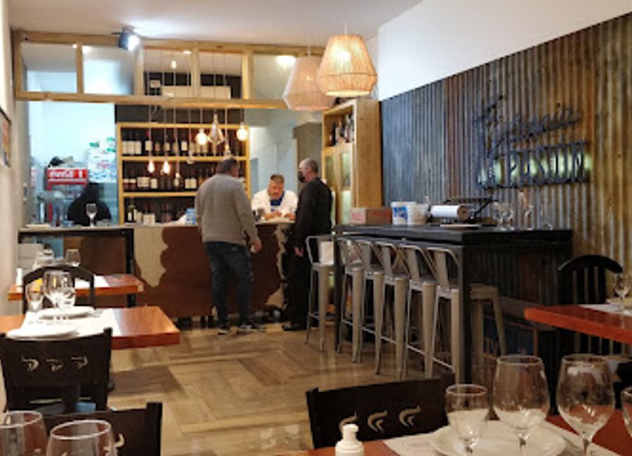 Experience authentic Argentinian cuisine at Estancia La Pasión in Mendoza, where every meal tells a story of tradition and flavor.