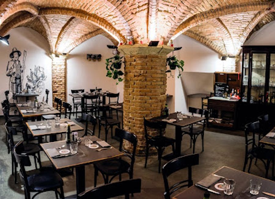 Experience authentic Italian cuisine at Locanda Del Bartoccio in Perugia - where tradition meets flavor in every dish.