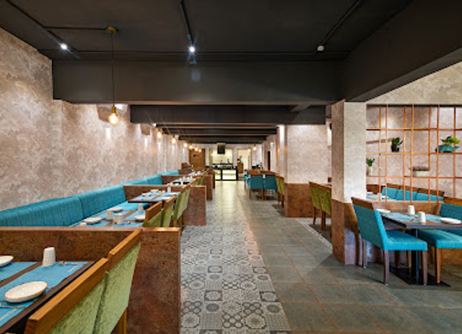 Experience exquisite dining at BayRoute Bistro in Alappuzha - where local flavors meet global cuisine in an inviting atmosphere.