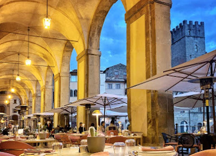 Experience authentic Italian cuisine at Essenza Dario e Anna in Arezzo – where tradition meets culinary excellence.