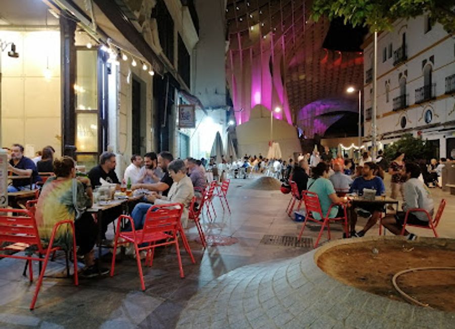 Experience the essence of Andalusian culinary tradition at LaSanta – your go-to destination for grilled delights and authentic tapas in Seville.