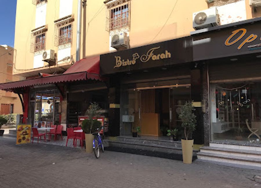 Discover authentic Moroccan flavors at Snack Bistro Farah in Taroudant - a cozy restaurant perfect for tourists seeking delicious local cuisine.