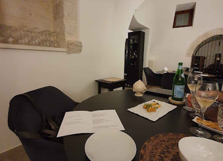 Experience authentic Italian cuisine at Fè Ristorante in Noci – where tradition meets modern culinary artistry.