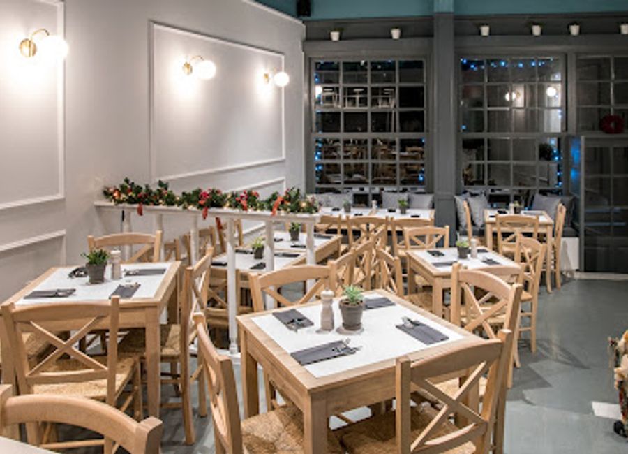 Discover innovative Greek cuisine at To Magazaki Pou Legame in Ioannina – where tradition meets modern flavor!