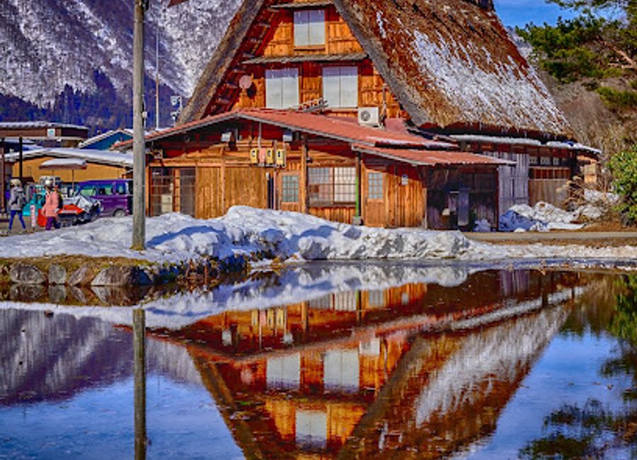 Experience authentic Japanese dining at Hakusuien in Shirakawa – where tradition meets taste in every dish.
