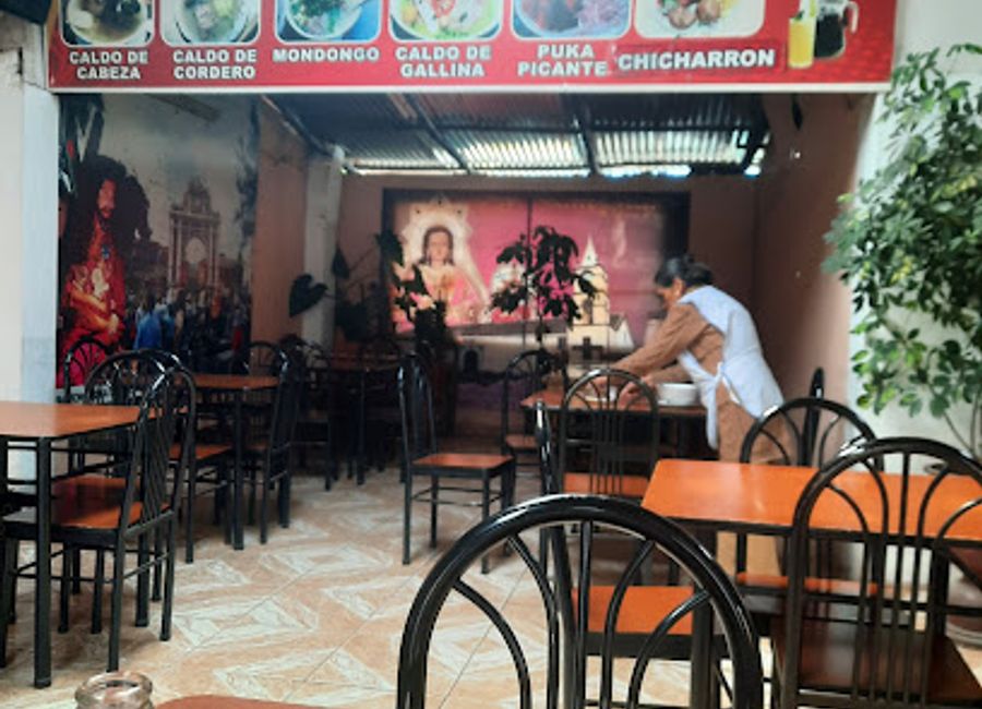 Discover authentic Peruvian cuisine at Corazón Serrano in Ayacucho - where tradition meets taste in a warm atmosphere.