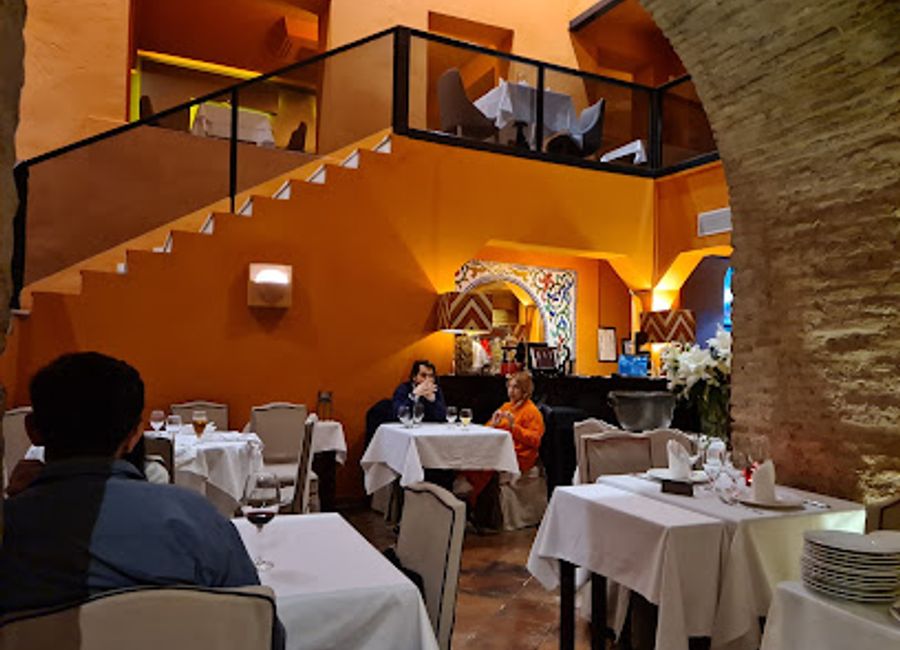 Experience exquisite Mediterranean cuisine at Restaurante San Marco in Seville – where every dish tells a story of flavor.