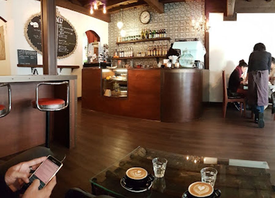 Experience the charm of Curio Espresso and Vintage Design Café in Kanazawa – where delicious brunch meets vintage vibes.