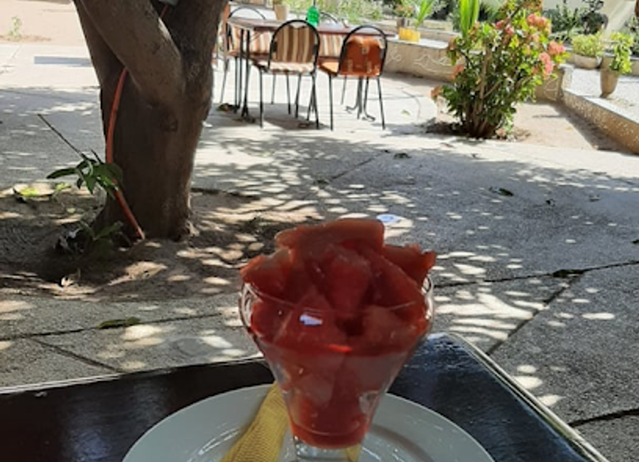 Experience authentic Senegalese flavors at Restaurant Chez KANGOU Lodge in Fimela - where culinary excellence meets local charm.