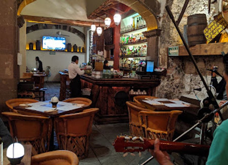 Experience authentic Mexican cuisine at Restaurante Pueblo Viejo in San Miguel de Allende—where tradition meets vibrant flavors in every dish.