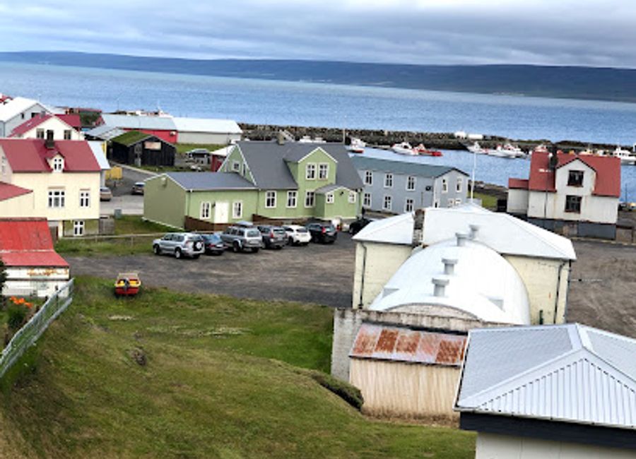 Discover delicious pizzas and authentic Icelandic cuisine at Café Riis Hólmavík - the perfect stop for tourists seeking culinary delights.