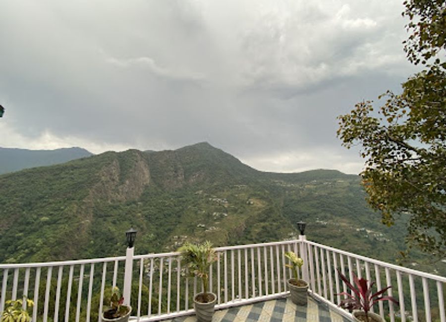 Discover exquisite dining and serene accommodations at Bliss White Hotel and Restaurant, your perfect getaway in Chopta's breathtaking landscapes.