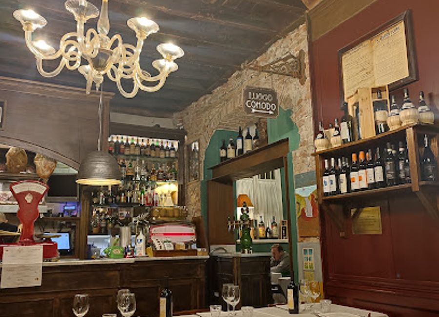 Experience authentic Italian dining at Gigi Trattoria in Lucca – where every dish tells a story.