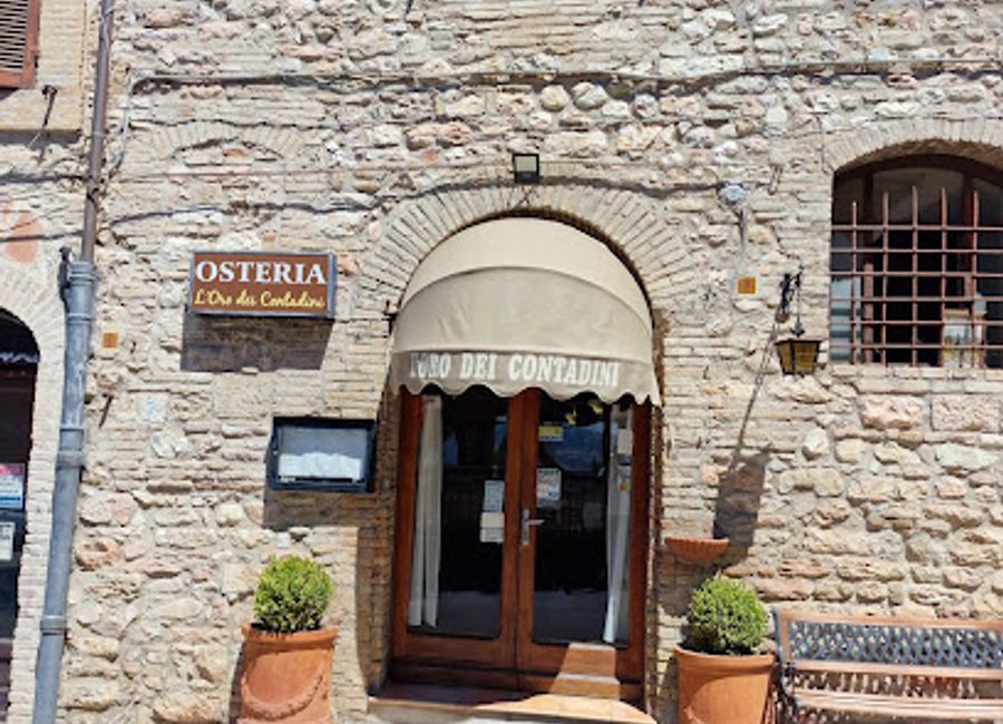 Experience authentic Italian cuisine at L' Oro dei Contadini in Assisi, where tradition meets flavor in a charming setting.