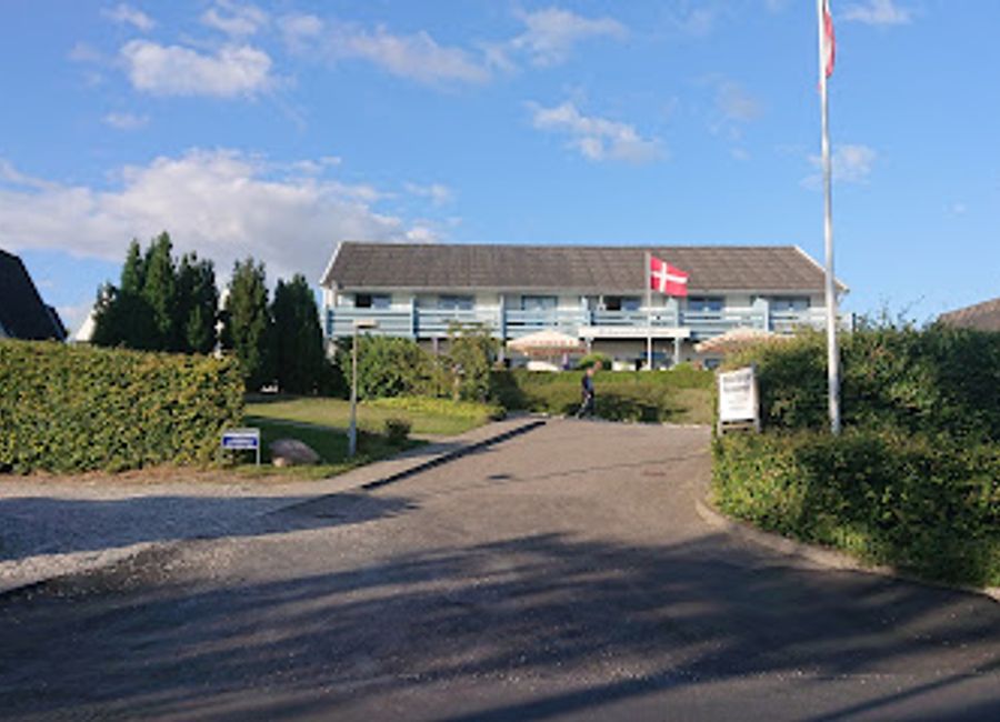 Savor authentic Italian flavors amidst stunning landscapes at Restaurant Mols Bjerge – your culinary escape in Knebel.