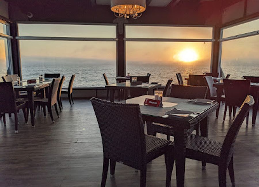Discover exquisite seafood dining at Jetty 1905 Restaurant on Swakopmund's scenic Jetty Bridge, blending stunning views with culinary excellence.