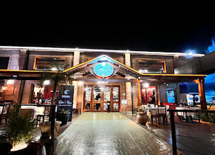 Experience authentic Argentine cuisine at El Quincho del Tio Querido in Puerto Iguazú—a culinary gem showcasing local flavors and warm hospitality.