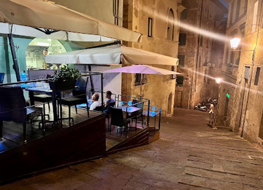 Discover authentic Tuscan flavors at Ristorante Numero Unico in Siena - where every dish tells a story.