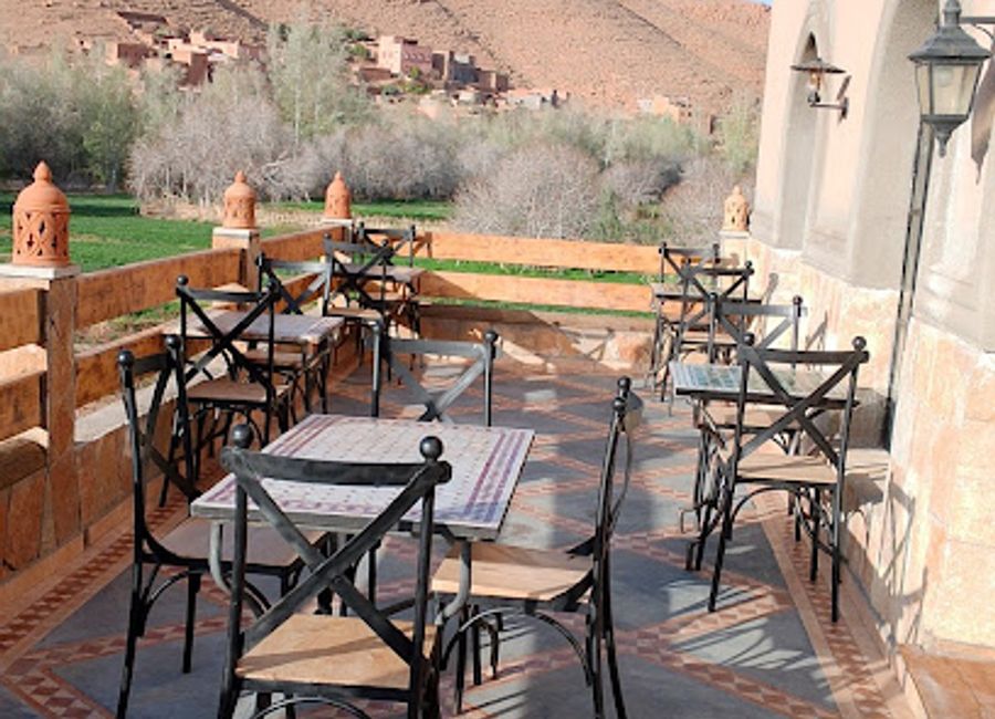 Discover exquisite Moroccan flavors at Café Restaurant Amazir, an essential stop for food lovers exploring Akhendachou n'Aït Ouffi.