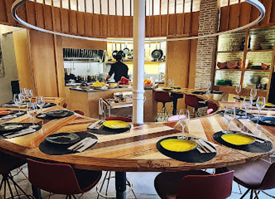 Discover exquisite Mediterranean flavors at T Espacio Gastronómico - where tradition meets innovation in the heart of Seville.
