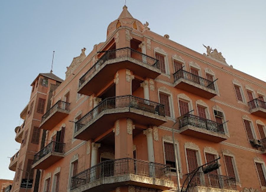 Savor exquisite meat dishes at Oasis Palace in Luxor – where culinary excellence meets rich Egyptian heritage.