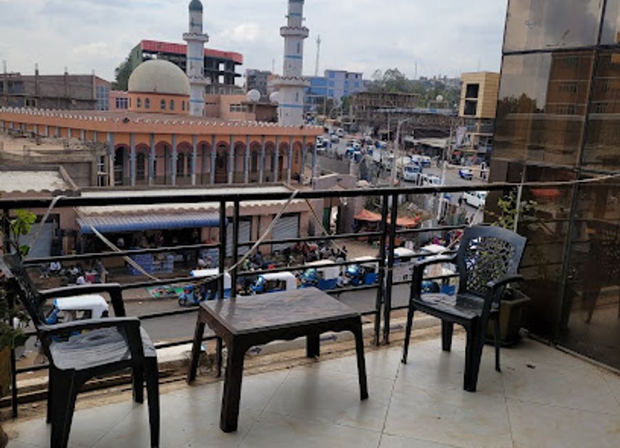 Experience authentic Ethiopian cuisine at Safi Restaurant in Harar – where every dish tells a story.