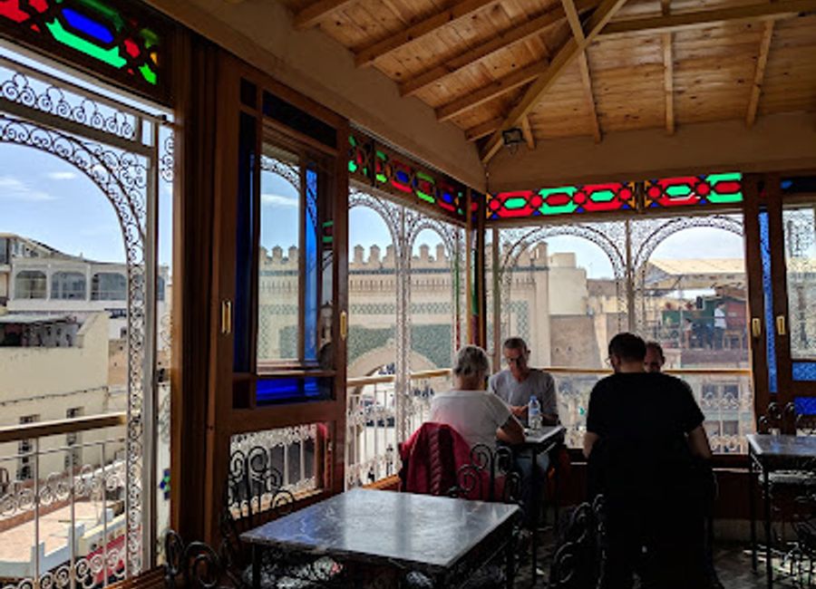 Savor authentic Moroccan flavors in the heart of Fes at La Kasbah de Fes - where tradition meets taste.